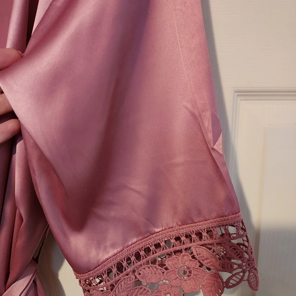 Womens One Size Robe Kimono Rose Mauve Bell Sleeve Lace Trim Belt Glam
